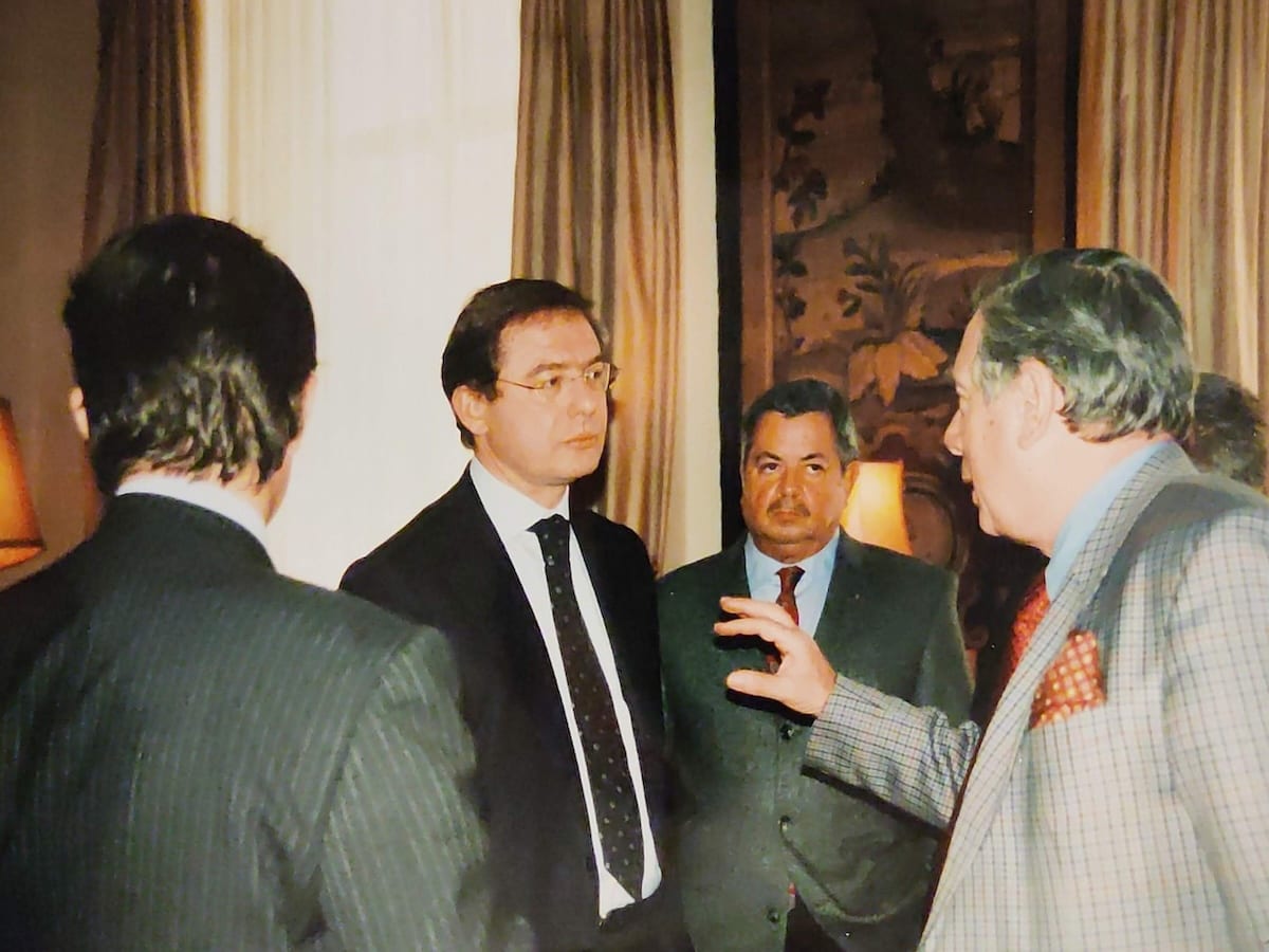 Adolfo Urso, Italian Minister for Economic Development, with Roberto Gagliardi